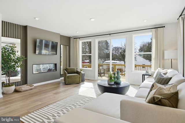 10790 PENNYWELL GARDEN RD, Manassas, VA 20112