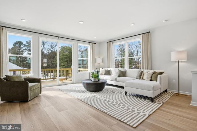 10790 PENNYWELL GARDEN RD, Manassas, VA 20112