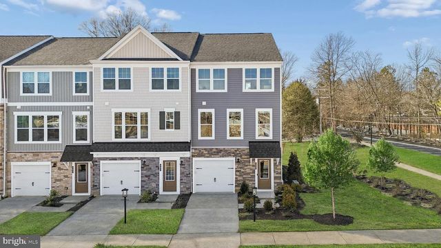 10790 PENNYWELL GARDEN RD, Manassas, VA 20112