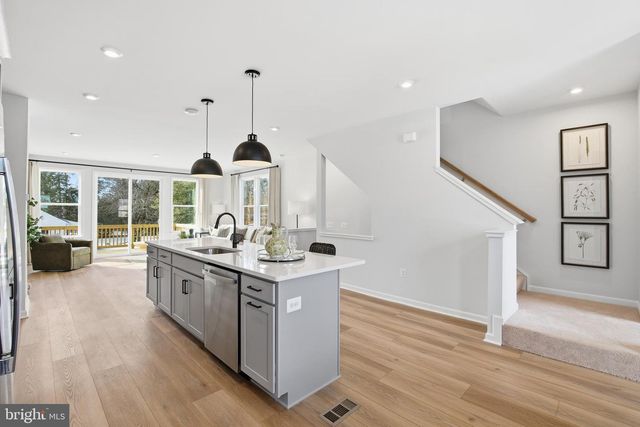 10790 PENNYWELL GARDEN RD, Manassas, VA 20112