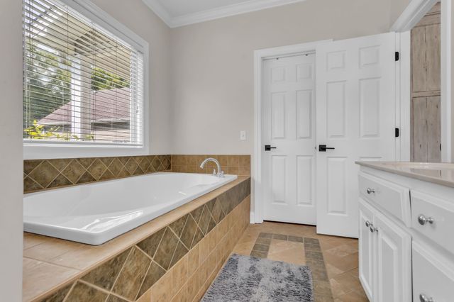 6421 Yeatman Ln, Columbia, TN 38401