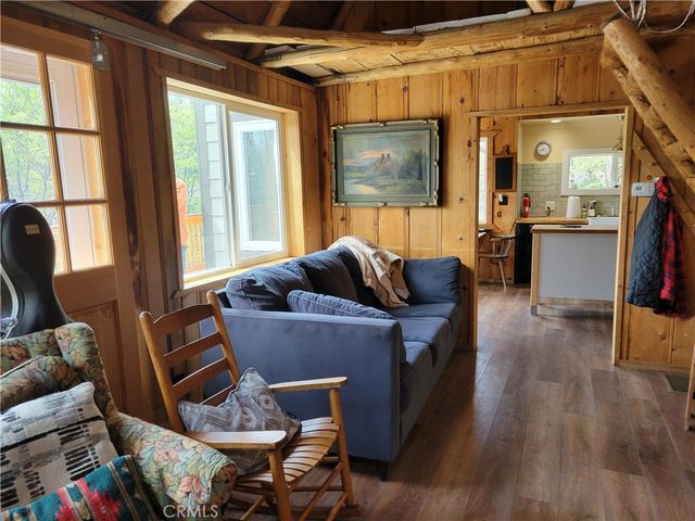 177 Craghill, Cedar Glen, CA 92321