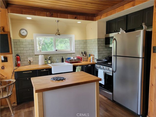 177 Craghill, Cedar Glen, CA 92321