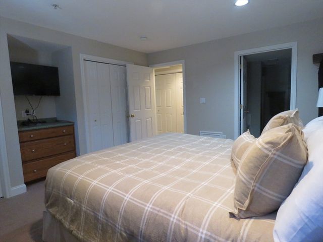 5 Mission Rd 107, Chelmsford, MA 01863