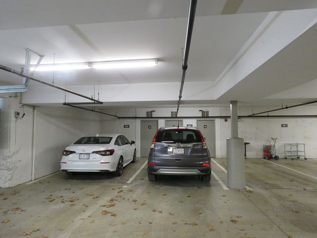 5 Mission Rd 107, Chelmsford, MA 01863