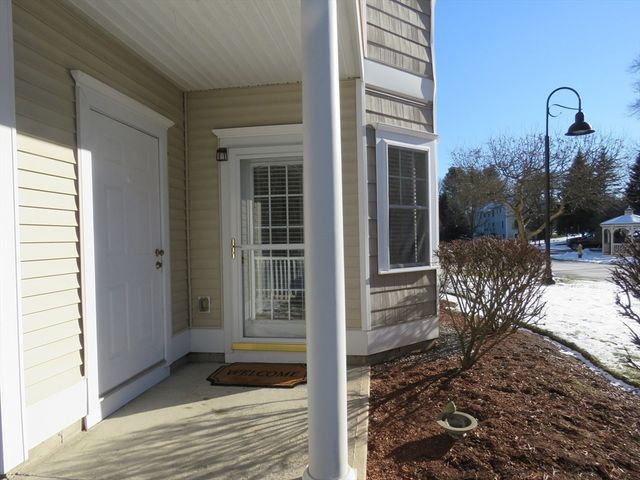 5 Mission Rd 107, Chelmsford, MA 01863