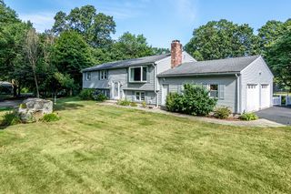 81 Cydot Drive, North Kingstown, RI 02852