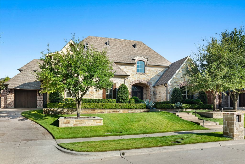 6820 Amaretto Court, Plano, TX 75024 — exterior