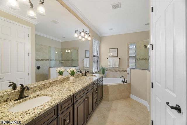 28627 Derry CT, Bonita Springs, FL 34135