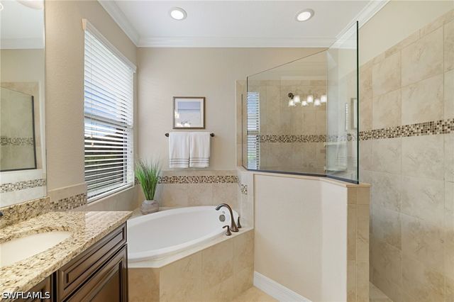 28627 Derry CT, Bonita Springs, FL 34135