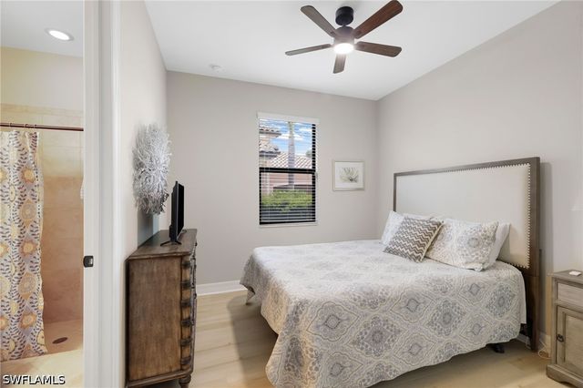 28627 Derry CT, Bonita Springs, FL 34135