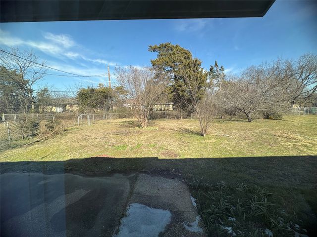 117 Yorkshire Drive, Cedar Hill, TX 75104