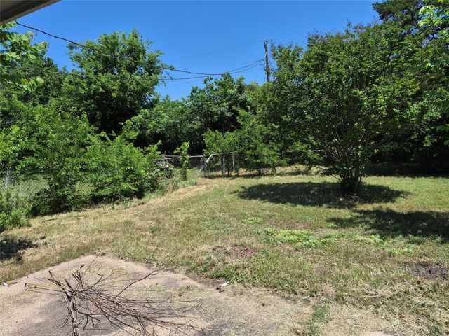 117 Yorkshire Drive, Cedar Hill, TX 75104