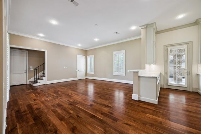 4005 Piping Rock Lane, Houston, TX 77027