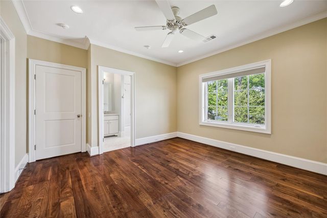 4005 Piping Rock Lane, Houston, TX 77027