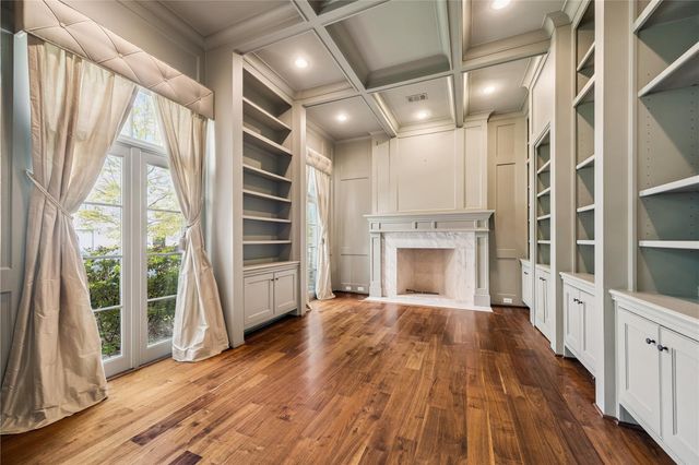 4005 Piping Rock Lane, Houston, TX 77027