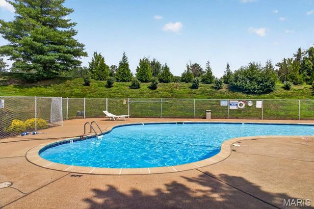 1512 Bedford Forge Court 14, Chesterfield, MO 63017