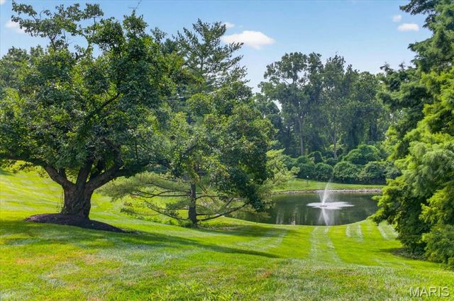 1512 Bedford Forge Court 14, Chesterfield, MO 63017
