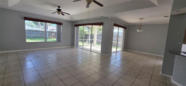 1305 LAKEHURST WAY, Brandon, FL 33511