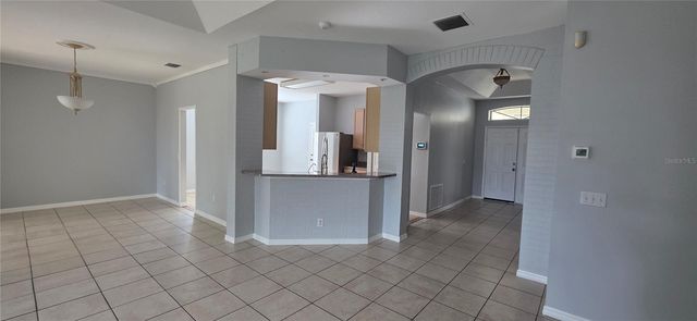 1305 LAKEHURST WAY, Brandon, FL 33511