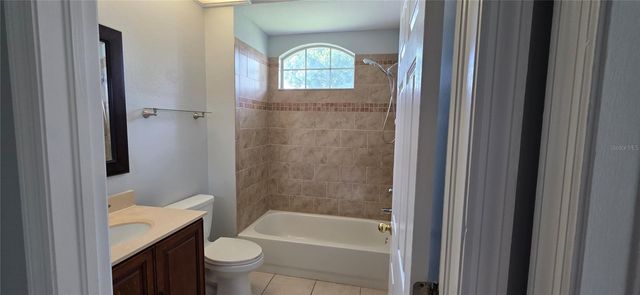 1305 LAKEHURST WAY, Brandon, FL 33511