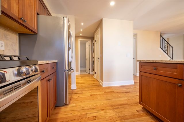 169 New Wickham Drive, Penfield, NY 14526