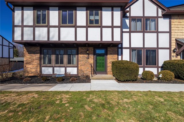 169 New Wickham Drive, Penfield, NY 14526