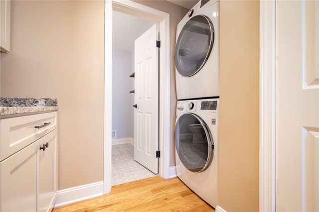 169 New Wickham Drive, Penfield, NY 14526