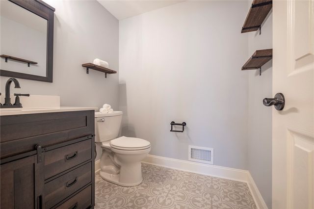 169 New Wickham Drive, Penfield, NY 14526