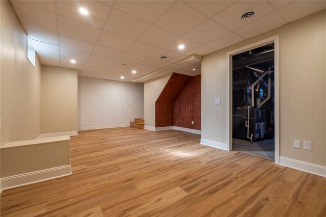 169 New Wickham Drive, Penfield, NY 14526