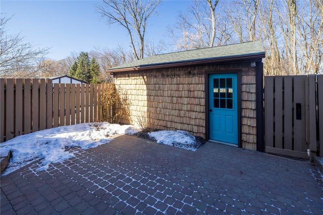 169 New Wickham Drive, Penfield, NY 14526