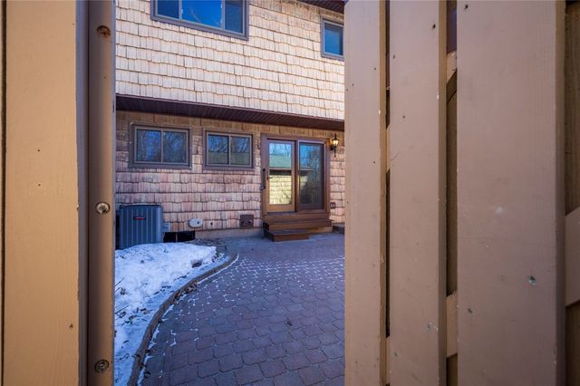 169 New Wickham Drive, Penfield, NY 14526