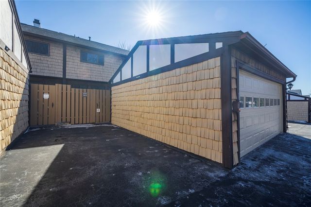 169 New Wickham Drive, Penfield, NY 14526