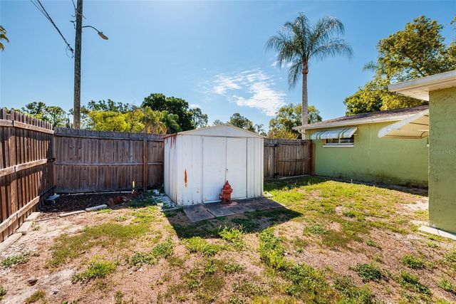 5209 LOFTON DRIVE, New Port Richey, FL 34652
