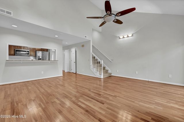 1800 Eastwood Road Apt 272, Wilmington, NC 28403
