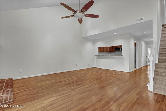1800 Eastwood Road Apt 272, Wilmington, NC 28403