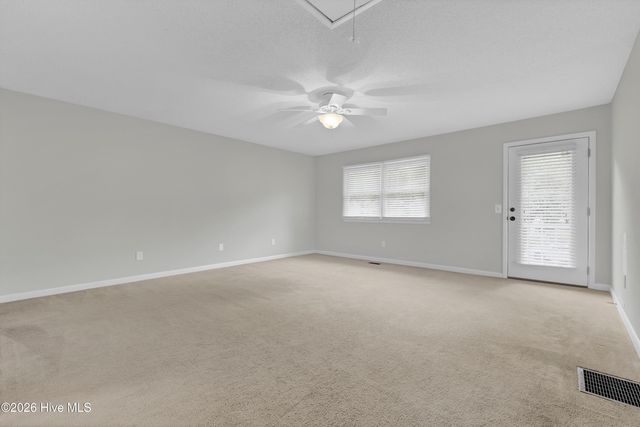 1800 Eastwood Road Apt 272, Wilmington, NC 28403