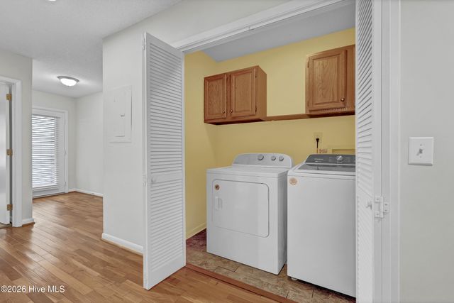 1800 Eastwood Road Apt 272, Wilmington, NC 28403