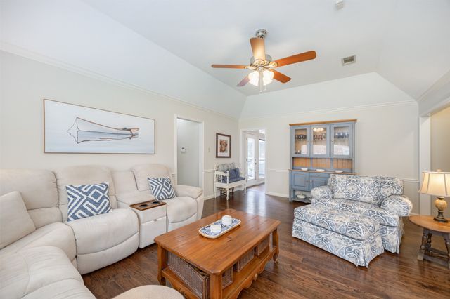 1717 Whitney Drive, Richardson, TX 75082
