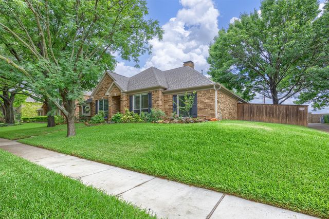 1717 Whitney Drive, Richardson, TX 75082
