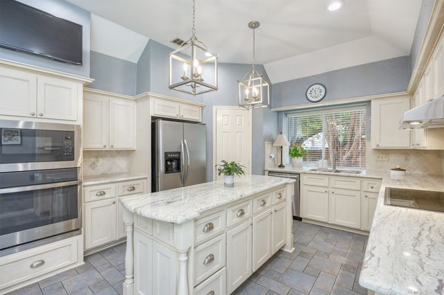 1717 Whitney Drive, Richardson, TX 75082