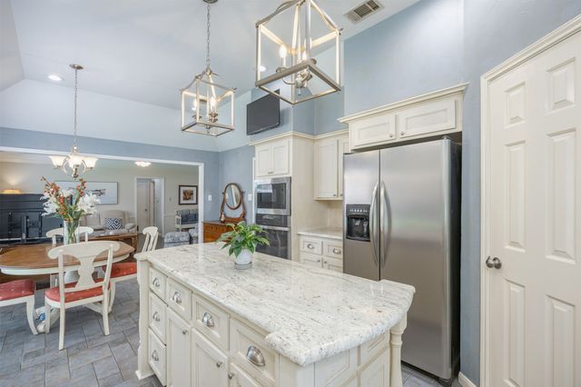 1717 Whitney Drive, Richardson, TX 75082