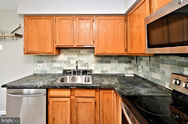 122 WHEATSHEAF LN, Telford, PA 18969