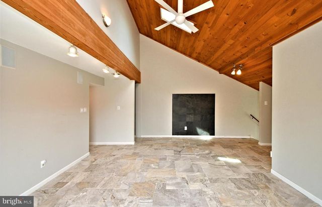 122 WHEATSHEAF LN, Telford, PA 18969