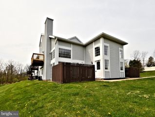 122 WHEATSHEAF LN, Telford, PA 18969