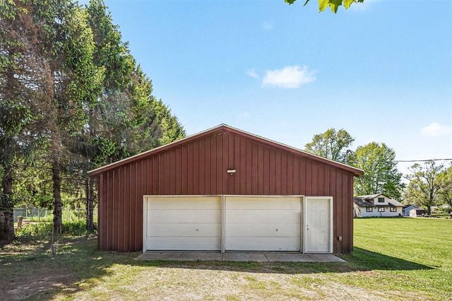 13434 M 40, Gobles, MI 49055
