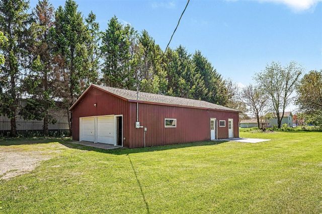13434 M 40, Gobles, MI 49055
