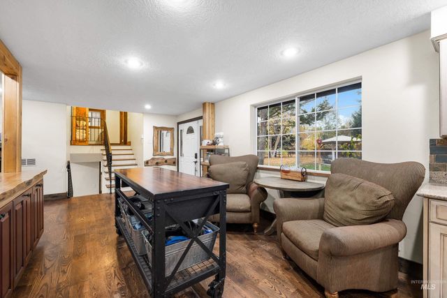 1160 W Hialeah Circle, Eagle, ID 83616