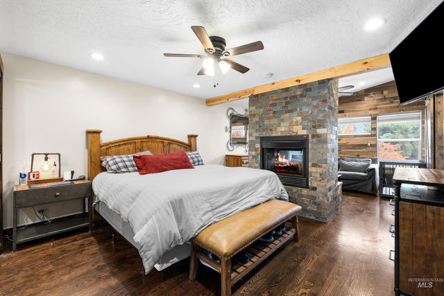 1160 W Hialeah Circle, Eagle, ID 83616