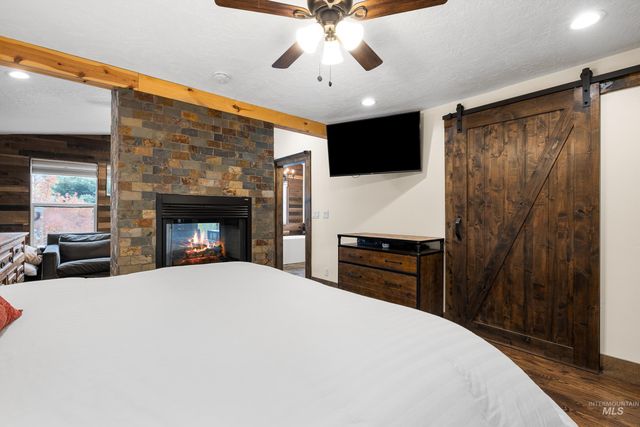 1160 W Hialeah Circle, Eagle, ID 83616